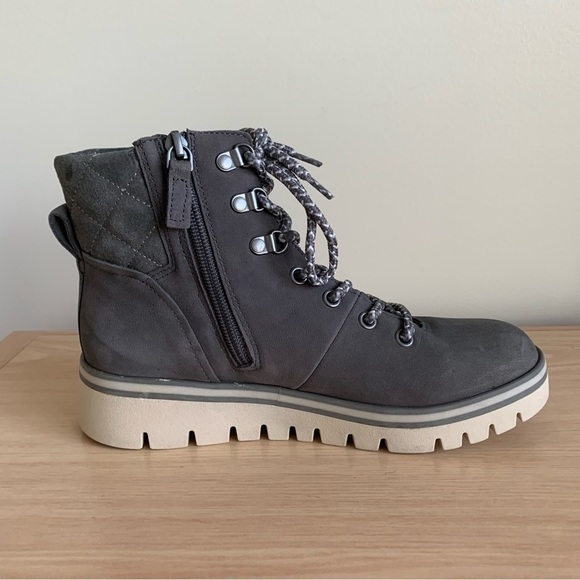 Caslon Henley Leather Water Resistant Lace Up Grey Quilted Ankle Lug Sole Bootie - Picture 15 of 16